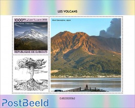 Volcanoes (Mount Rainier, USA) Background info: Mount Sakurajima, Japan [s/s 1000FD]